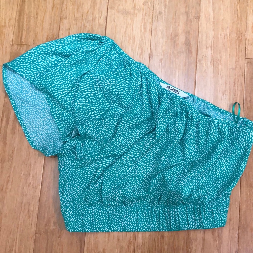 NWOT one shoulder ruffle top